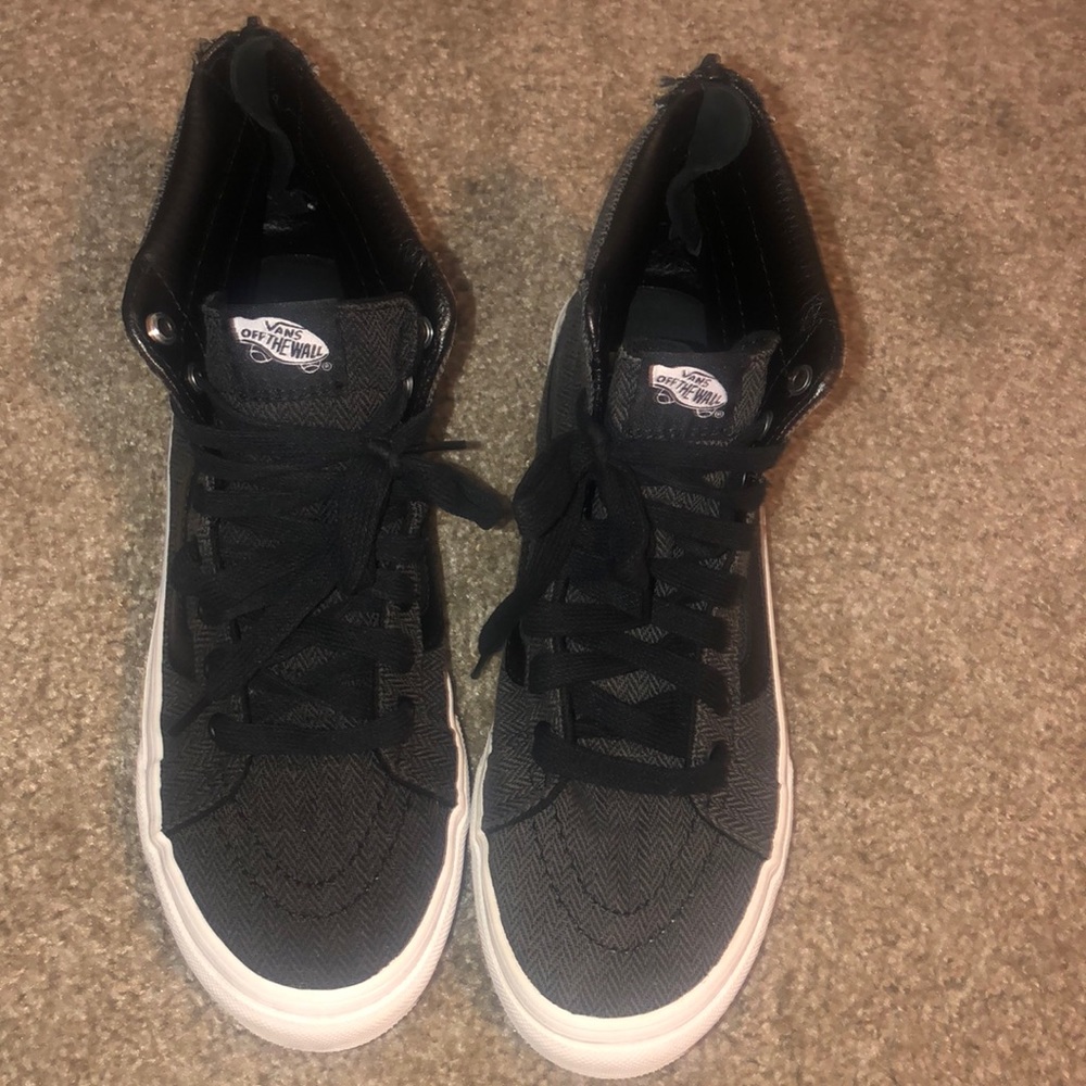 Vans Sk8-hi Zip High Top Sneakers in Grey